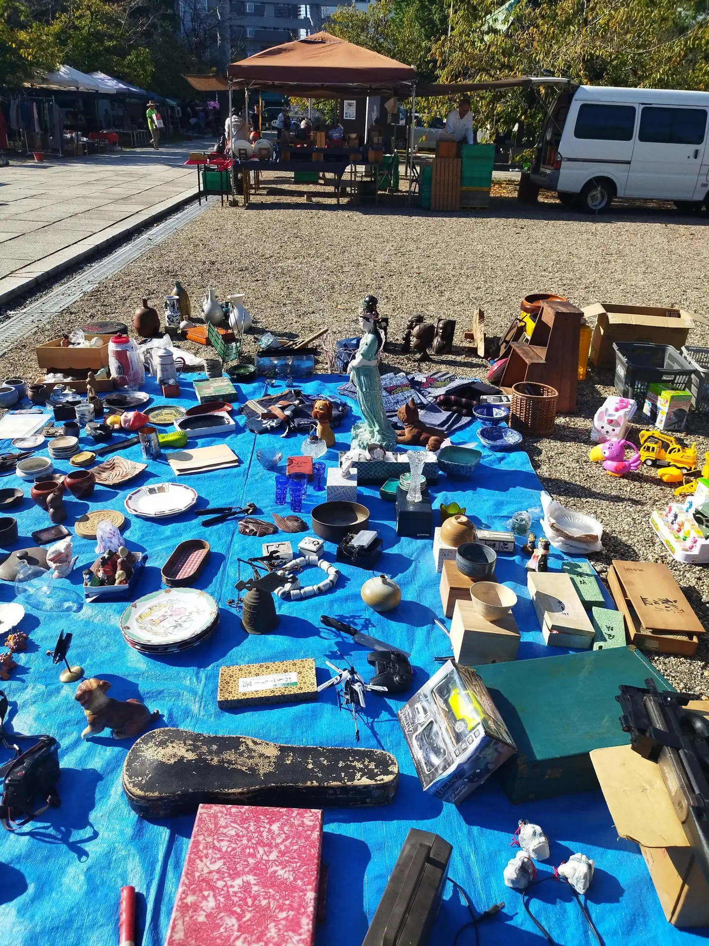 gokoku shrine hinomaru market 2
